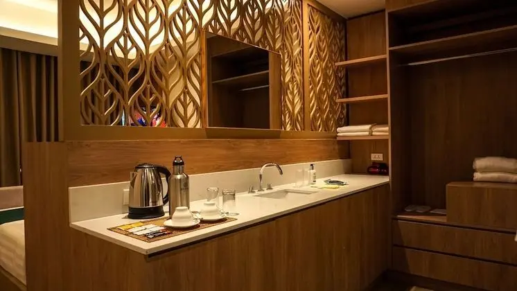 Deluxe Oda, Havuz Kullanımı, Havuz Manzaralı (Direct Pool Access)