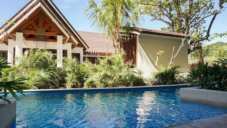 Deluxe Oda, Havuz Kullanımı, Havuz Manzaralı (Direct Pool Access)