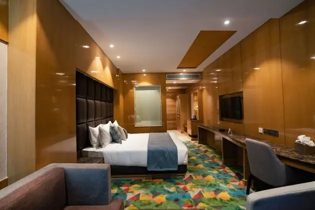 Deluxe Tek Büyük Yataklı Oda