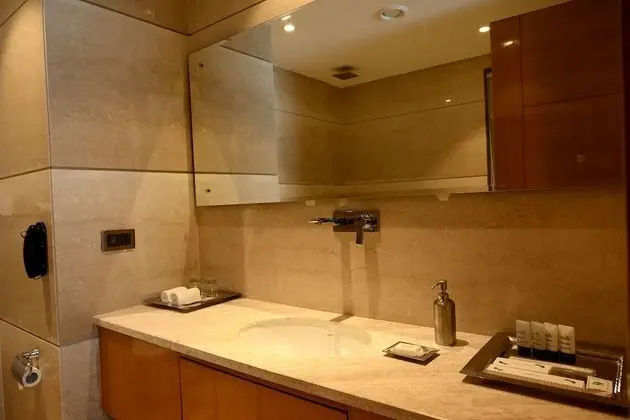 Senior Tek Büyük Yataklı Oda