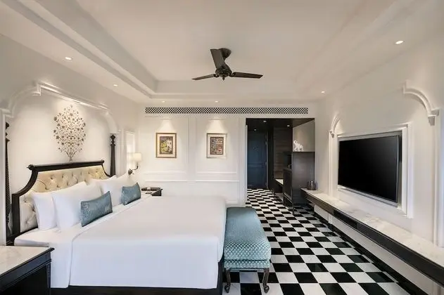 Deluxe Vista King Room