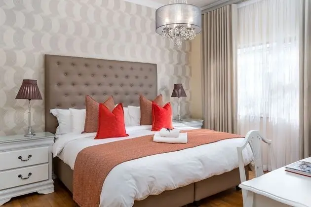 Double Room (1)