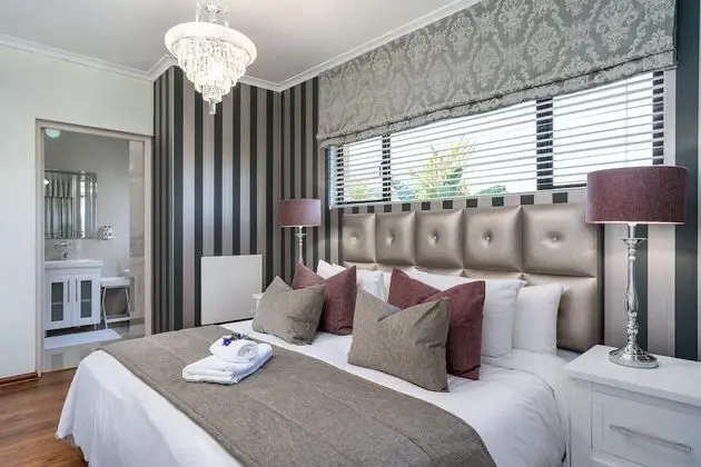 Double Room (1)