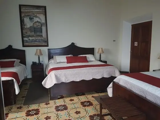 Üç Kişilik Oda