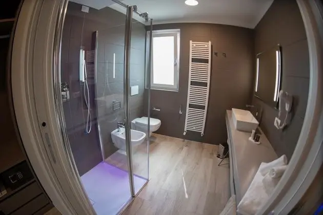 Superior Büyük Yataklı Tek Kişilik Oda, 1 Büyük (Queen) Boy Yatak, Engellilere Uygun