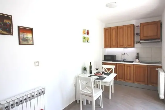 Comfort Stüdyo Süit, 1 Büyük (Queen) Boy Yatak, Teras, Bahçe Manzaralı
