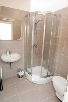 Comfort Stüdyo Süit, 1 Büyük (Queen) Boy Yatak, Teras, Bahçe Manzaralı