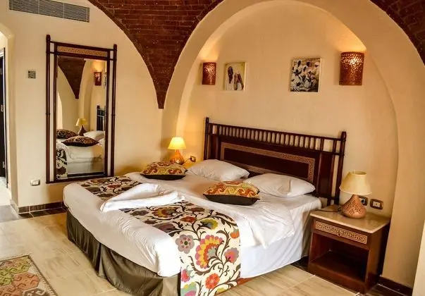 Tek Büyük veya İki Ayrı Yataklı Oda, Balkon