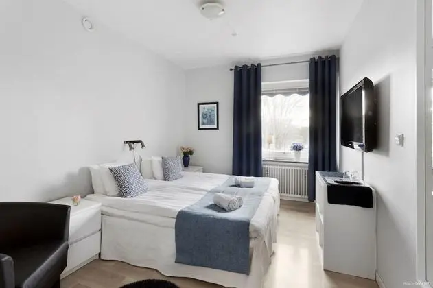 Basic Tek Büyük Yataklı Oda