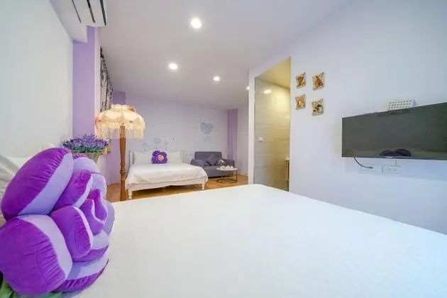 Deluxe Dört Kişilik Oda, Avlu Manzaralı