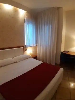 Classic Tek Büyük veya İki Ayrı Yataklı Oda