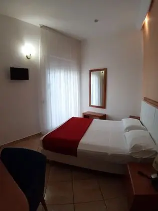 Classic Tek Büyük veya İki Ayrı Yataklı Oda