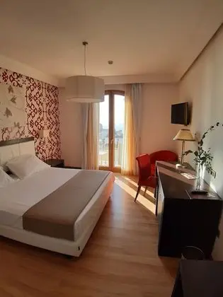 Deluxe Tek Büyük Yataklı Oda, Deniz Manzaralı