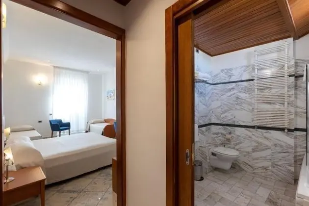 Deluxe Üç Kişilik Oda
