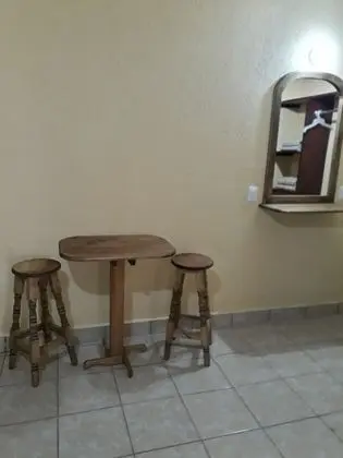 Tek Büyük Yataklı Oda, 2 Çift Kişilik Yatak