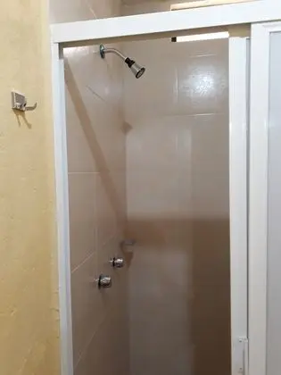 Tek Büyük Yataklı Oda, 2 Çift Kişilik Yatak