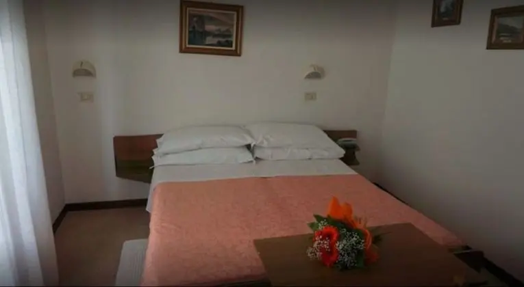 Tek Büyük Yataklı Oda, Deniz Manzaralı