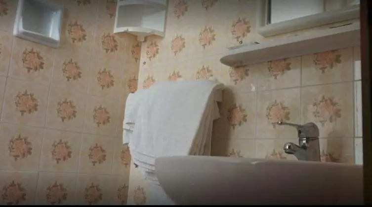 Üç Kişilik Oda