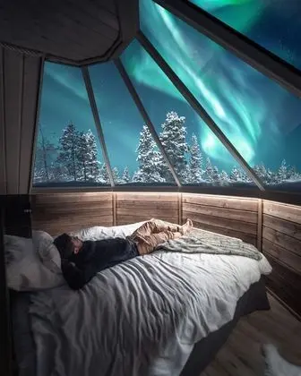 Aurora Cabin