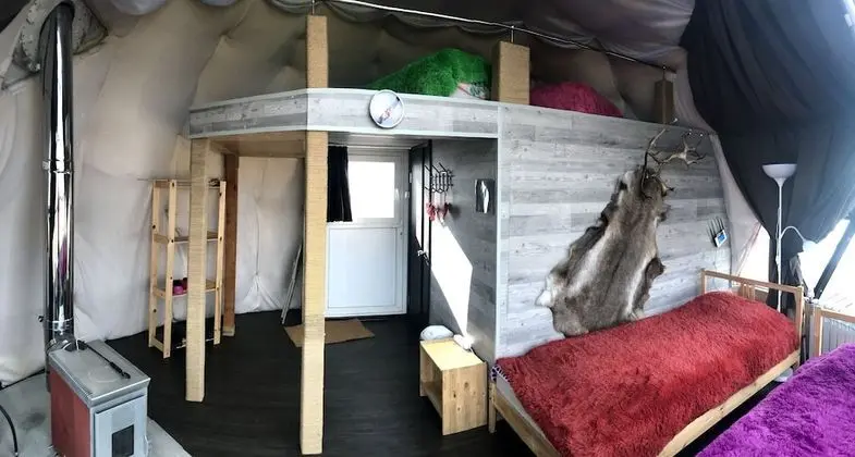 Standard Kır Evi, Tepe Manzaralı