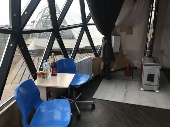 Standard Kır Evi, Tepe Manzaralı