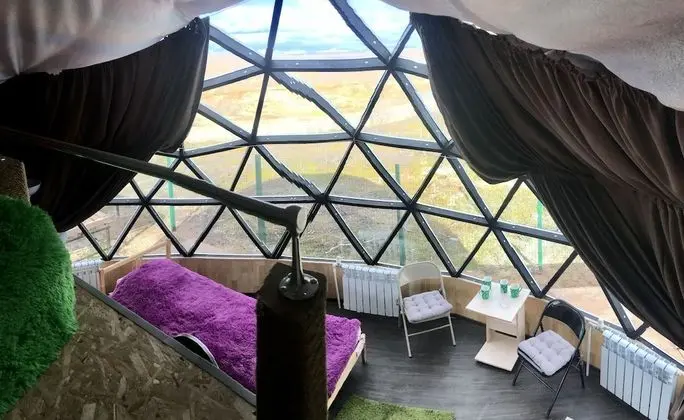 Standard Kır Evi, Tepe Manzaralı
