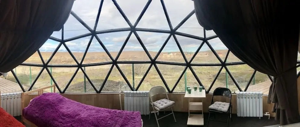 Standard Kır Evi, Tepe Manzaralı