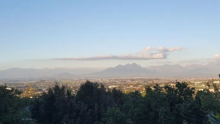 Exclusive Tek Büyük Yataklı Oda (Top Unit)