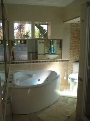 Exclusive Tek Büyük Yataklı Oda (Top Unit)