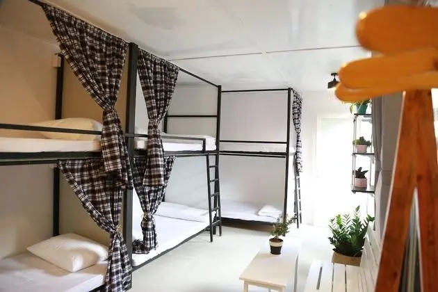 Ortak Ranzalı Oda, Karma Ranzalı Oda (Bed in 6-Bed)