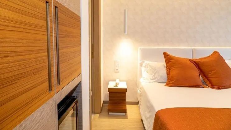 Standard Tek Büyük Yataklı Oda (Beach access included)