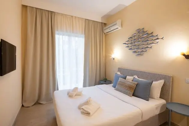 Tek Büyük veya İki Ayrı Yataklı Oda, Dağ Manzaralı
