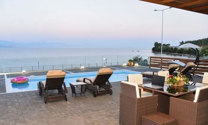 Deluxe Villa