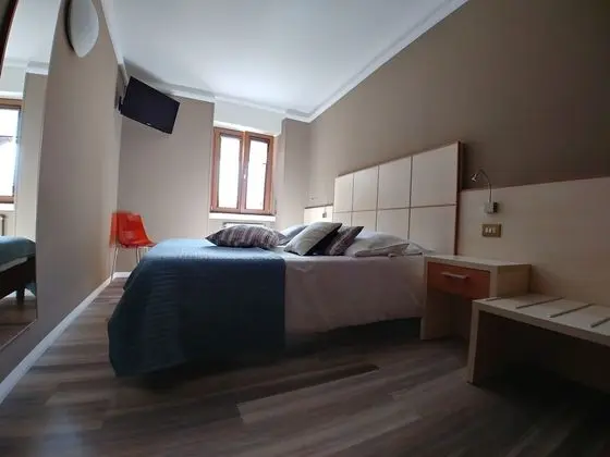 Tek Büyük veya İki Ayrı Yataklı Oda