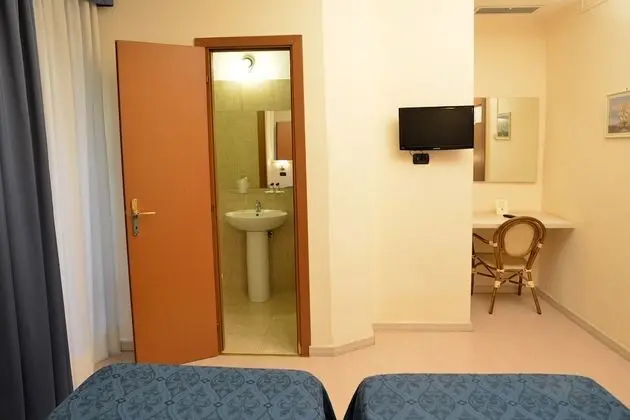 İki Ayrı Yataklı Oda, 2 Tek Kişilik Yatak