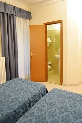 İki Ayrı Yataklı Oda, 2 Tek Kişilik Yatak