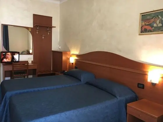 İki Ayrı Yataklı Oda, 2 Tek Kişilik Yatak