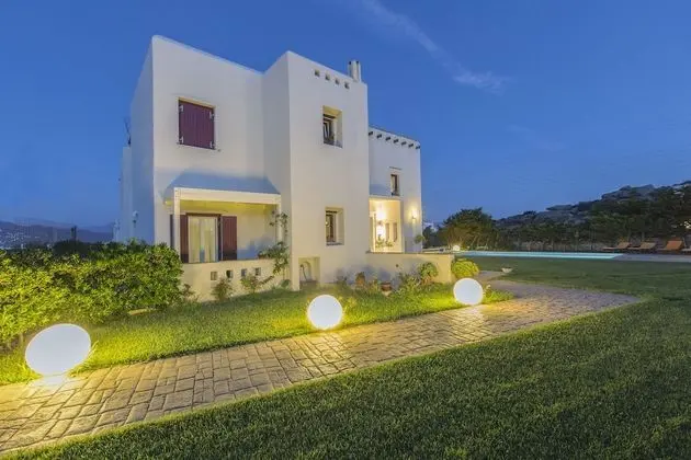 Villa, Birden Çok Yatak Odası, Havuz Manzaralı