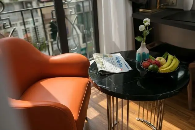 Luxury Oda (City View Window)