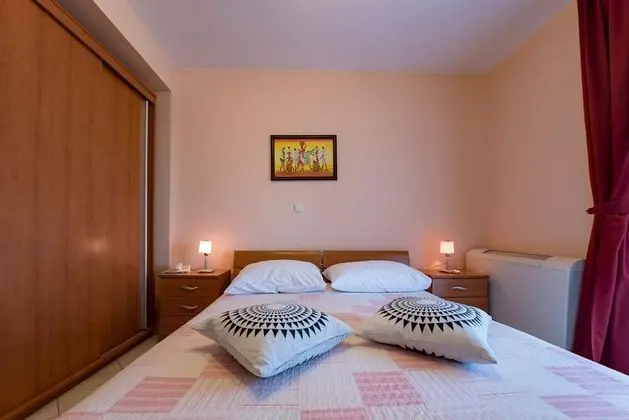 Tek Büyük veya İki Ayrı Yataklı Oda, Balkon