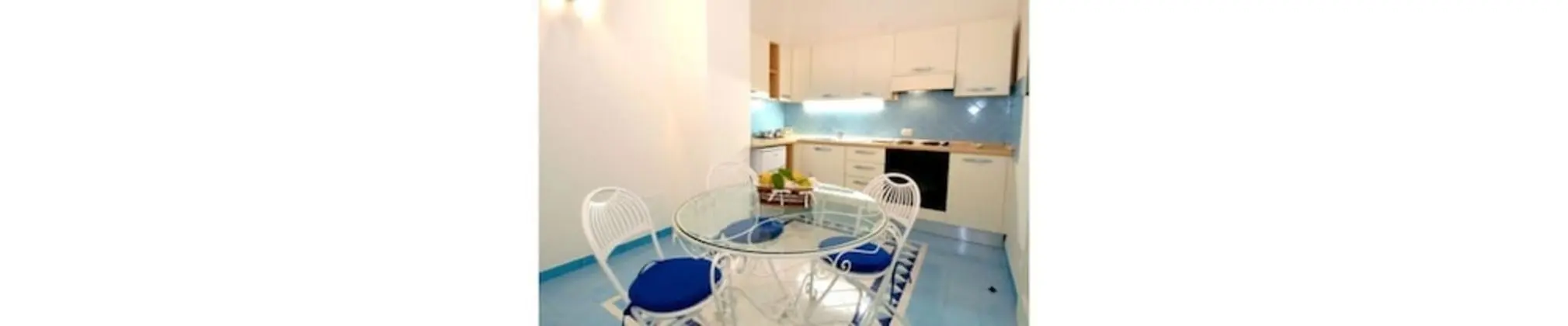 Basic Apart Daire, Veranda