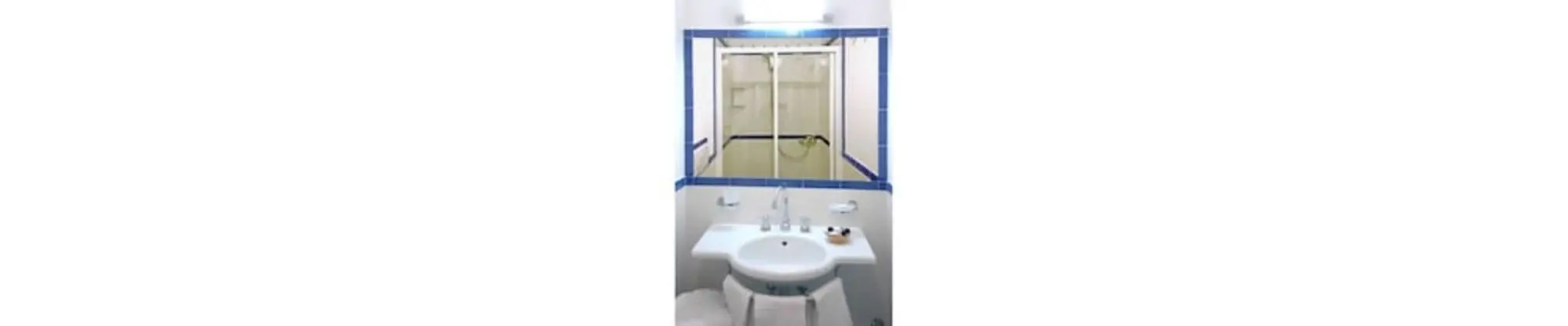 Basic Apart Daire, Veranda