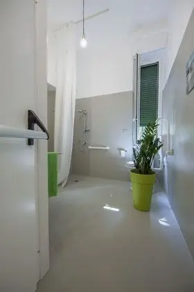Tek Büyük Yataklı Oda, Engellilere Uygun, Bahçe Manzaralı