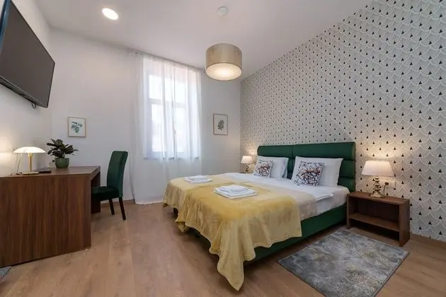 Grand Tek Büyük veya İki Ayrı Yataklı Oda