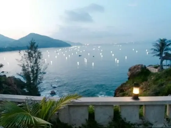 Villa, Okyanusa Sıfır