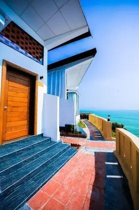 Villa (Private Bay)