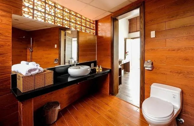 Villa (Private Bay)