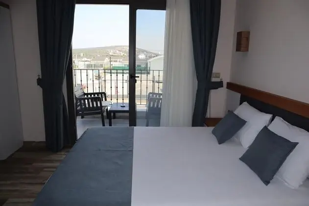 Çift Kişilik, Marina Manzaralı, Balkonlu