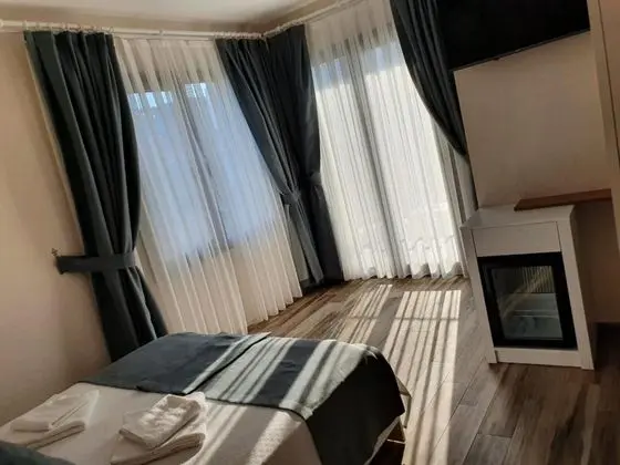 Çift Kişilik, Marina Manzaralı, Balkonlu