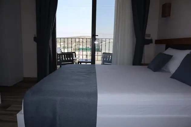 Çift Kişilik, Marina Manzaralı, Balkonlu